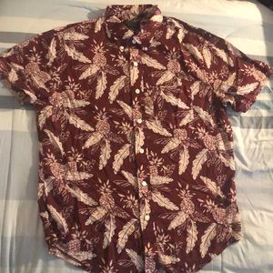 Floral shirt size medium